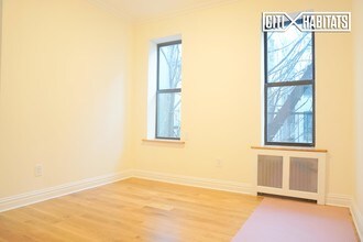 355 W 51st St-Unit -44 in New York, NY - Building Photo - Building Photo