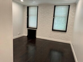 18-38 120th St in Queens, NY - Foto de edificio - Building Photo