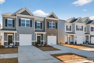 6028 Jasmine Br Rd in Charlotte, NC - Foto de edificio - Building Photo