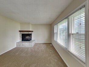 1128 W North St in Greenfield, IN - Foto de edificio - Building Photo