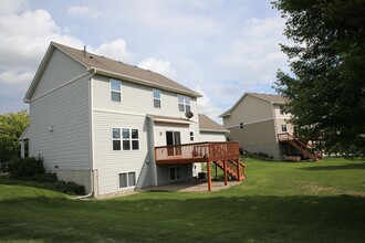 16513 Dodd Ln in Lakeville, MN - Building Photo - Building Photo