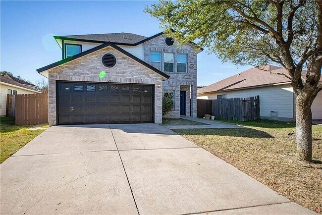 2208 Bluebonnet Dr in Round Rock, TX - Building Photo - Building Photo