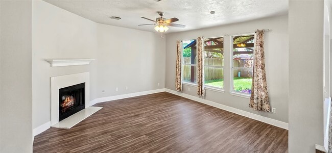 4519 Regal Dr in Baytown, TX - Building Photo - Building Photo