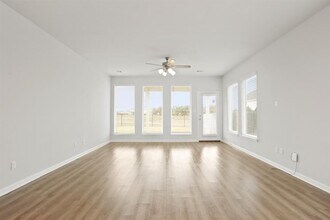 209 Banyon Dr in Liberty Hill, TX - Building Photo - Building Photo