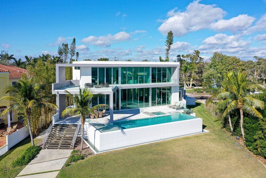 1605 Pocatello St in Sarasota, FL - Building Photo