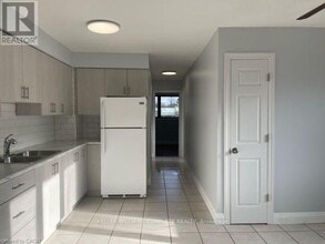 367 Wilson St E in Hamilton, ON - Building Photo - Building Photo