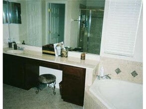 1542 Almond Avenue in Orlando, FL - Building Photo - Building Photo