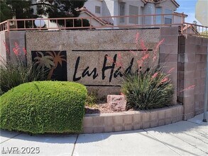 6929 Oyster Shell Dr in Las Vegas, NV - Building Photo - Building Photo