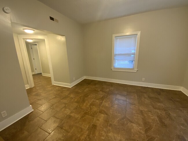 208 3rd Ave SW in Decatur, AL - Building Photo - Building Photo