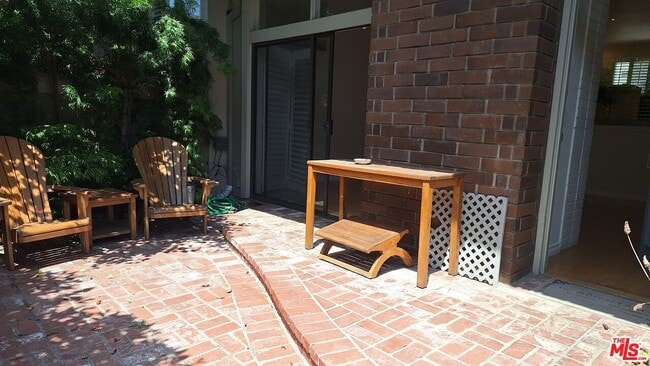 13336 Maxella Ave in Marina Del Rey, CA - Building Photo - Building Photo