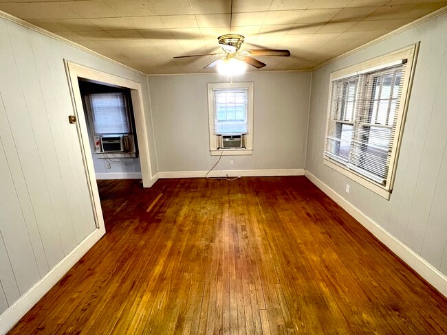 806 E 9th St in Washington, NC - Building Photo - Building Photo