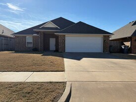 4418 SW Brandon Ln in Lawton, OK - Building Photo