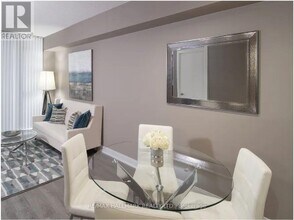 5191 Dundas St W in Toronto, ON - Building Photo - Building Photo