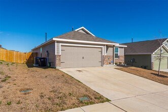 2724 Evening Side Ct in Fort Worth, TX - Building Photo - Building Photo