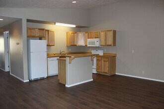 16671 Shaw Pine Ct in La Pine, OR - Building Photo - Building Photo