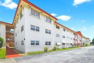 650 SW 2nd Ave, Unit 2520 in Boca Raton, FL - Building Photo