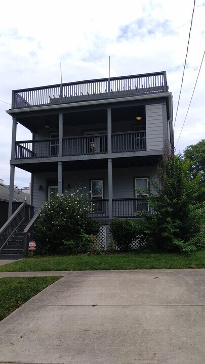 1110 Argyle Ave in Nashville, TN - Building Photo