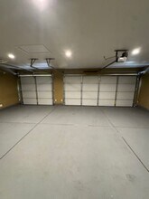 1495 Midnight Sun Dr in Beaumont, CA - Building Photo - Building Photo