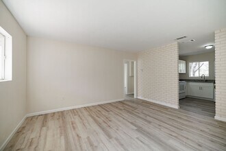 145 Sycamore Ln in Athens, GA - Building Photo - Building Photo