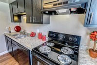 Building Photo - The Reserve at Westport Apartamentos in Louisville, Kentucky