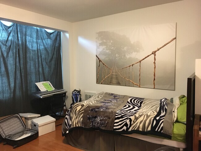 207 N 11th St in Philadelphia, PA - Building Photo - Building Photo