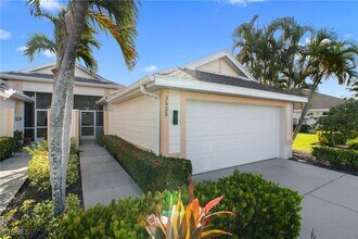 3525 Arclight Ct in Ft. Myers, FL - Building Photo - Building Photo