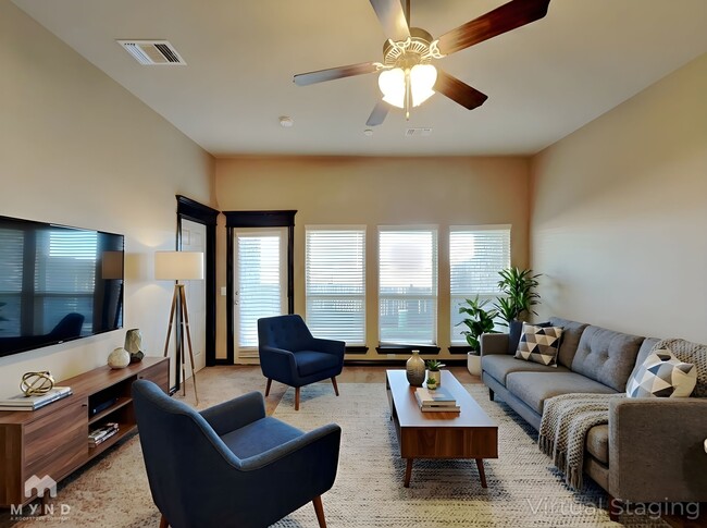 18214 Manera Wy in Edmond, OK - Foto de edificio - Building Photo