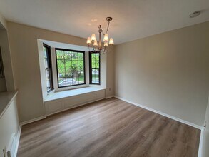 7426 Lighthouse Point in Pittsburgh, PA - Building Photo - Building Photo