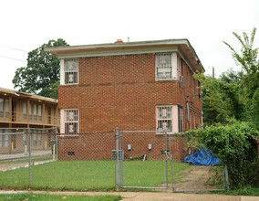 121 Bellevue Blvd in Memphis, TN - Foto de edificio - Building Photo