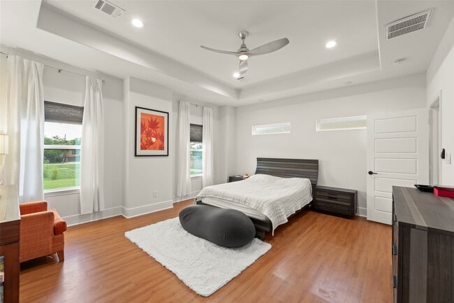 property at 3634 Dreyfus St