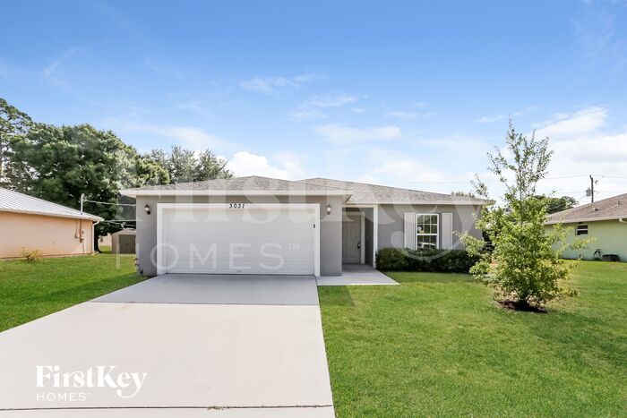 3031 SW Segovia St in Port St. Lucie, FL - Building Photo