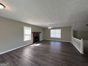 940 S Lassetter Cir in Villa Rica, GA - Foto de edificio - Building Photo