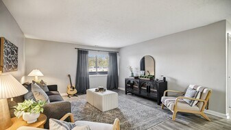 Compass Vista Apartments in Nashville, TN - Building Photo