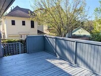 915 Alexander St photo'