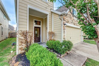 6443 Wilshire Fern in Houston, TX - Building Photo - Building Photo