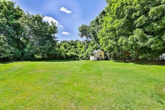13 Spalding St, Unit 15 in Nashua, NH - Building Photo - Building Photo