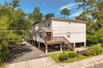 Lipona Pines in Tallahassee, FL - Building Photo - Primary Photo