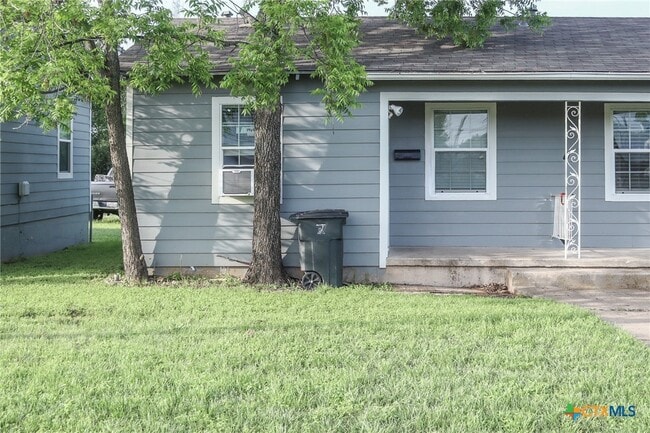 property at 120 W Avenue A