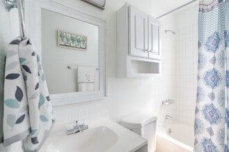 El Camino Homes in Beaumont, TX - Building Photo - Interior Photo