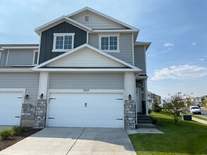 7244 N Silver Spring Way in Eagle Mountain, UT - Building Photo - Building Photo