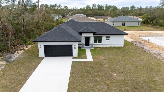 property at 16890 SW 39th Cir