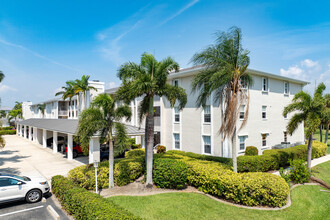 Windjammer Point in Punta Gorda, FL - Building Photo - Building Photo