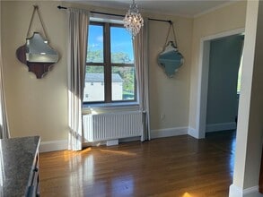 1180 Narragansett Blvd in Cranston, RI - Building Photo - Building Photo