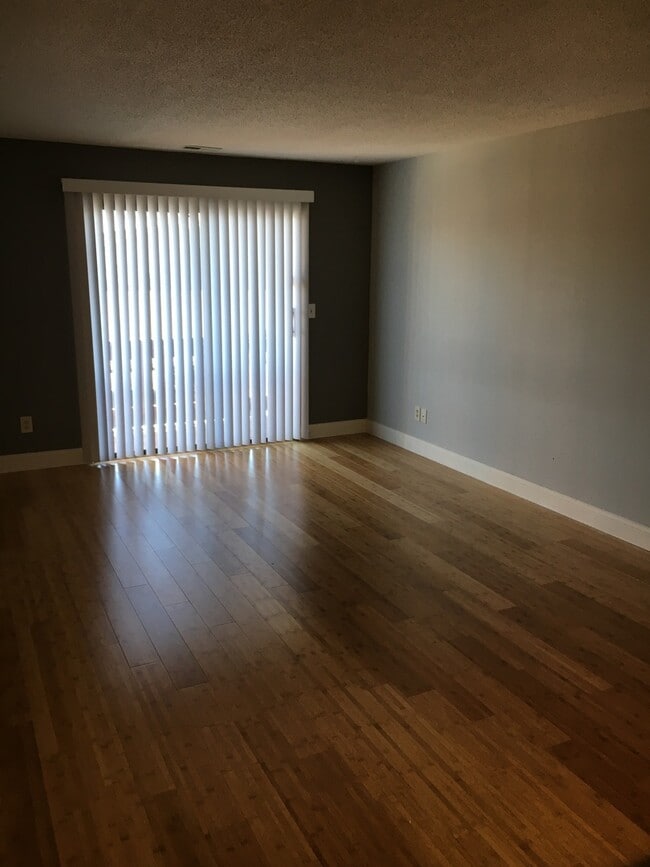 1460 Summergate Pkwy in St. Peters, MO - Building Photo - Building Photo