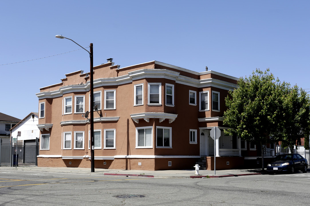 2851 West St in Oakland, CA - Foto de edificio