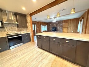 11314 Oak Creek Dr in Lakeside, CA - Building Photo - Building Photo