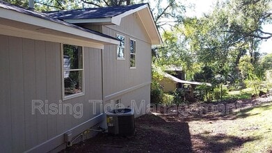 1036 Arcadia Cir in Hueytown, AL - Building Photo - Building Photo
