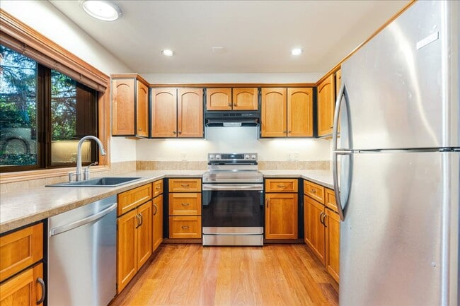 property at 4059 Jefferson Pkwy