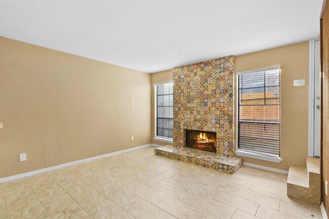 9550 Deering Dr in Houston, TX - Building Photo - Building Photo