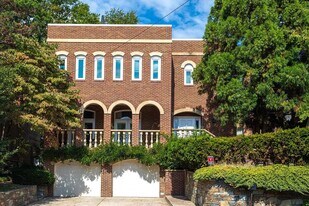 4611 Charleston Terrace NW in Washington, DC - Building Photo